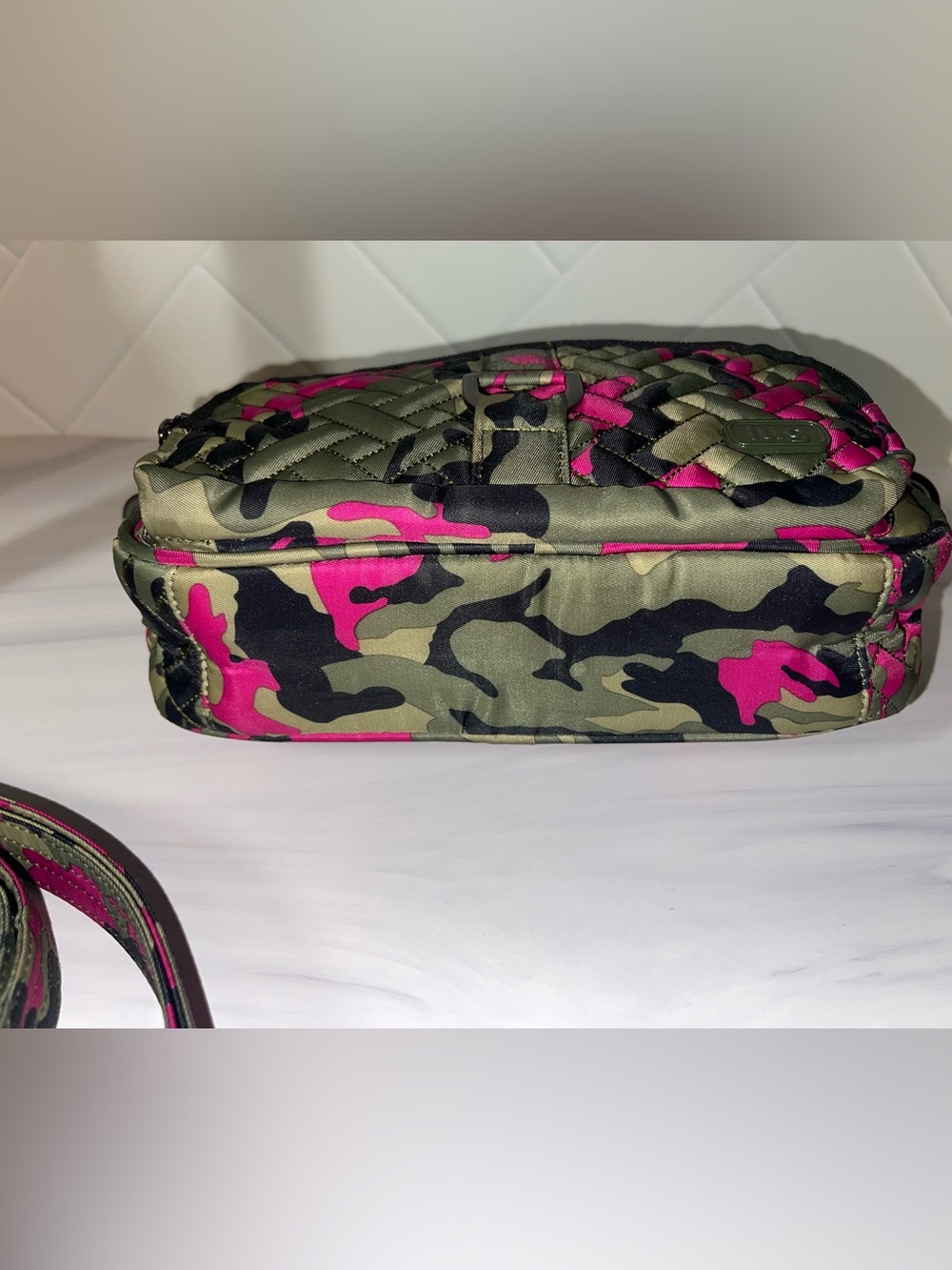 Lug Carousel Pink Camo convertible crossbody - great condition. - Picture 6 of 12